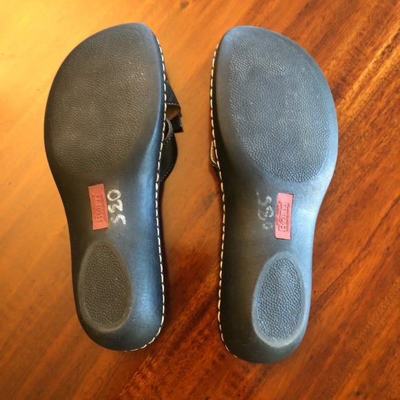 Børn black leather sandals NWOT - Picture 4 of 5